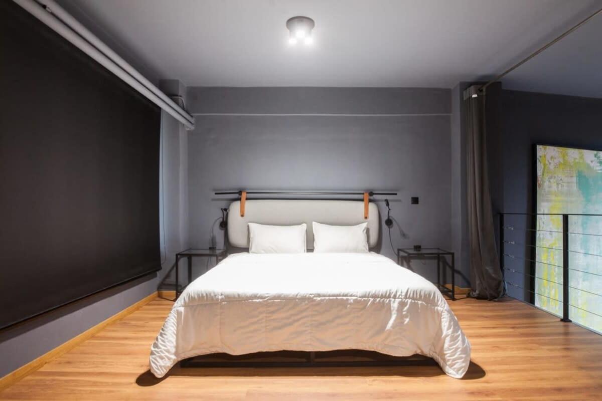 Trendy Industrial Apt Next To Museum Of Acropolis Athena Bagian luar foto